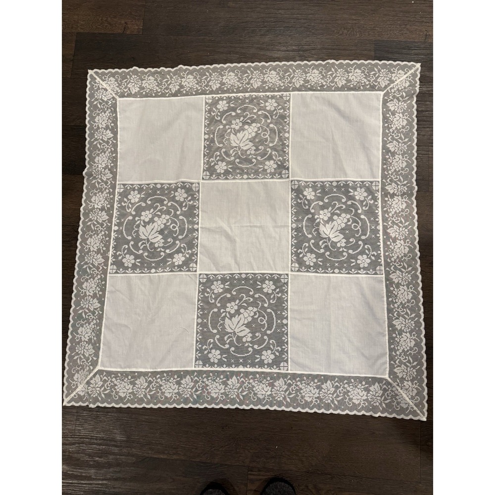 Lace Square Block Tablecloth 42" Light Khaki Cottagecore Vintage Granny S27